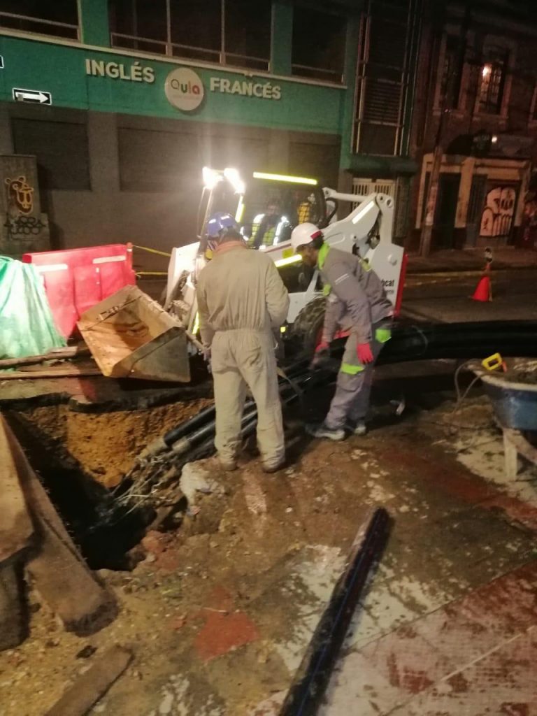Ingreso de tuberia de polietileno para red electrica en Bogotá